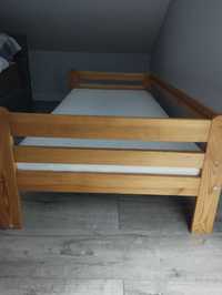 Łóżko drewniane dzieciece