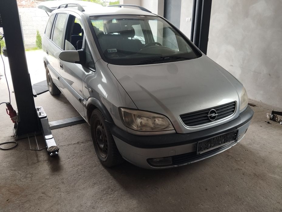 Zafira na części, maska, drzwi, zderzaki