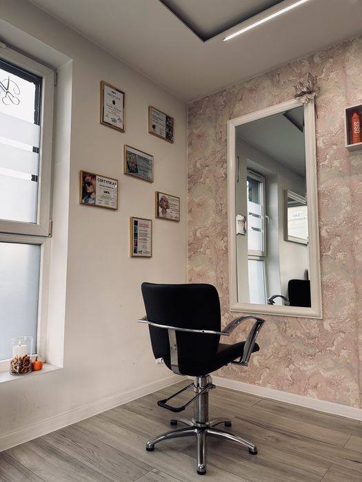 Podnajem stanowiska fryzjerskiego/stylistki paznokci