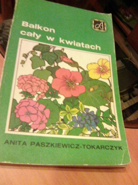 Balkon cały w kwiatach - Anita Paszkiewicz - Tokarczyk