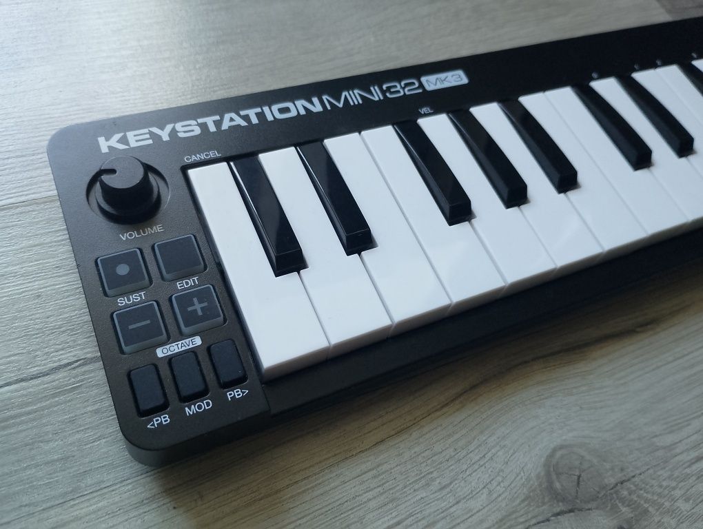 Миди клавиатура M-Audio Keystation Mini32 Mk3