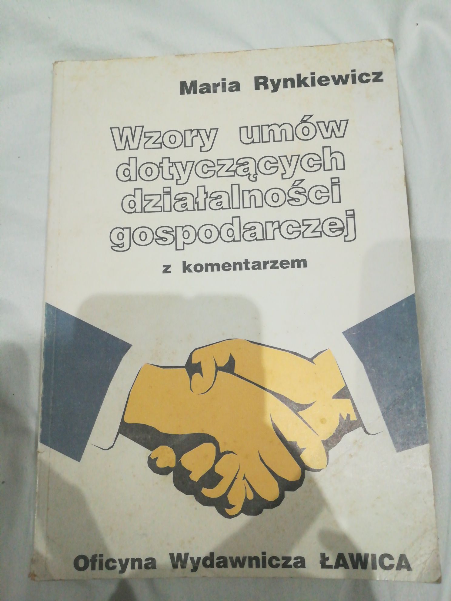 Wzory umów dotyczących działalności gospodarczej z komentarzem