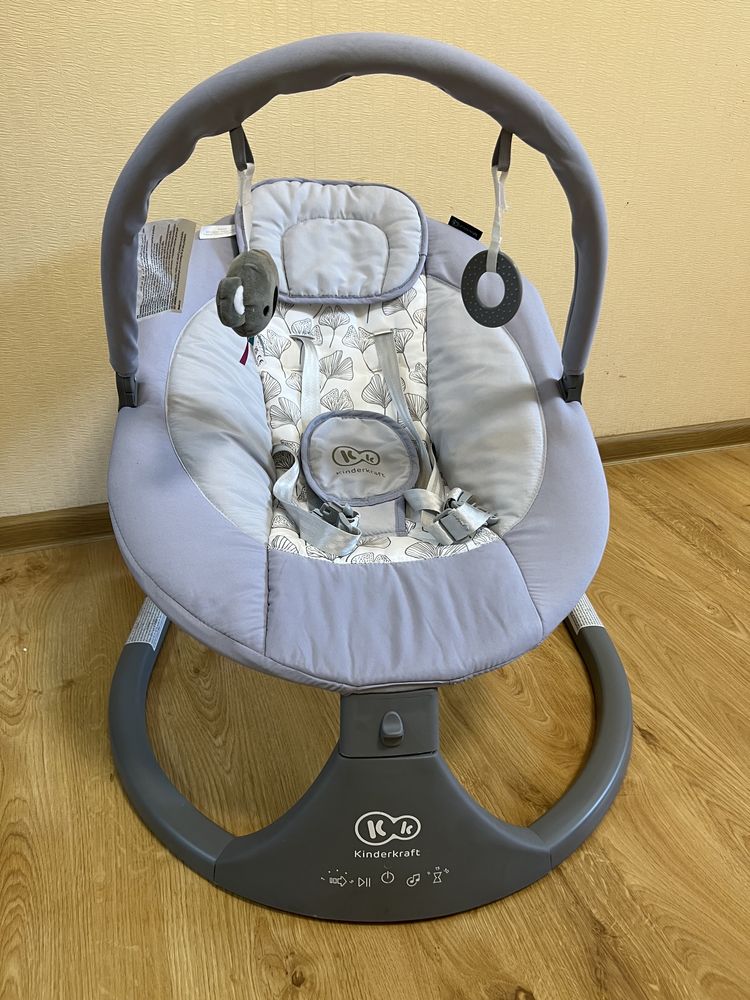 Заколисуючий центр Kinderkraft Luli шезлонг, крісло качалка