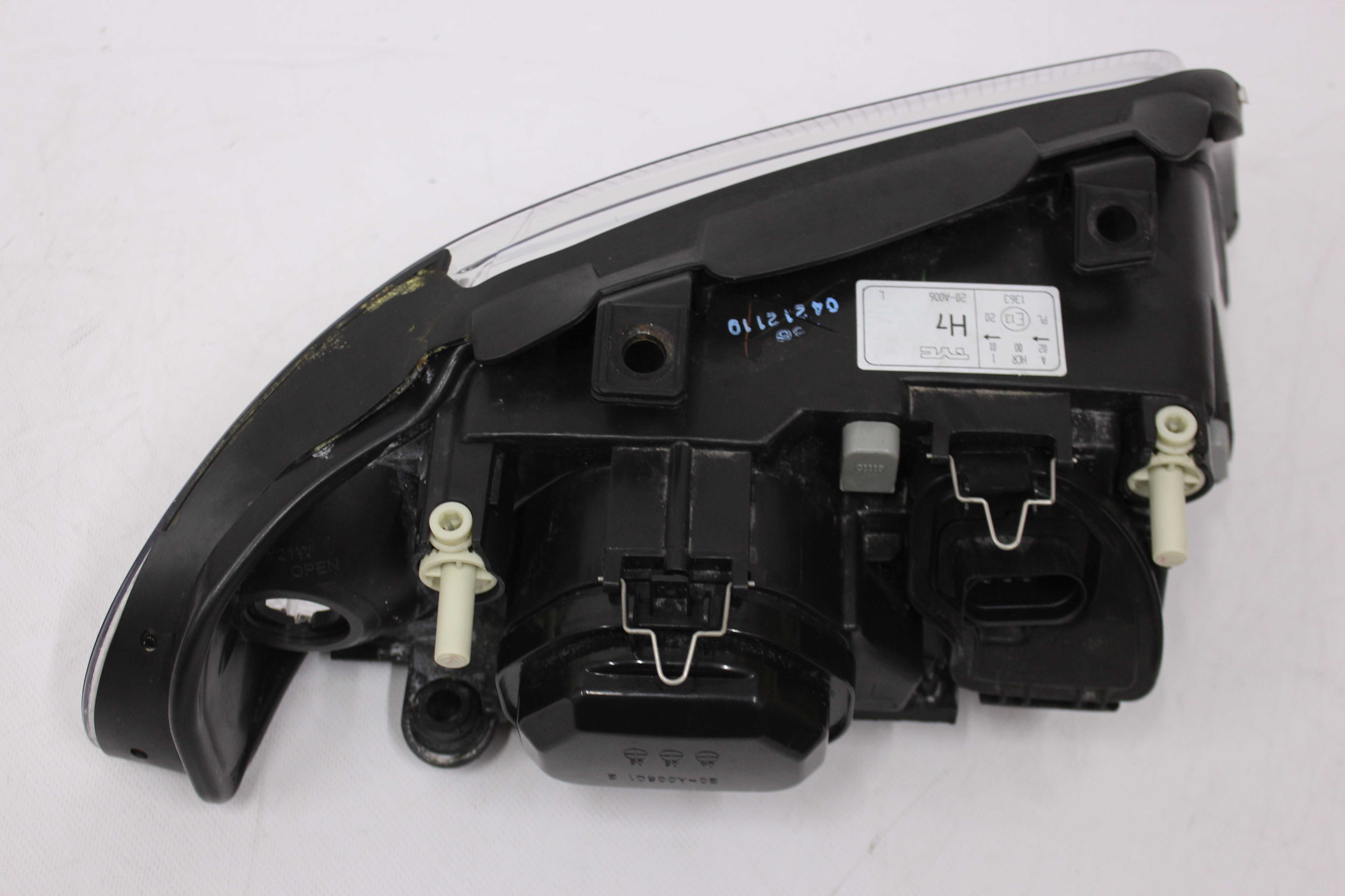 Lampa lewa reflektor przedni przód AUDI A4 B5 99-00 Soczewka NOWA