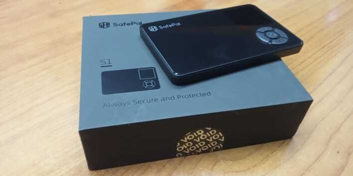 SafePal S1 Hardware Wallet