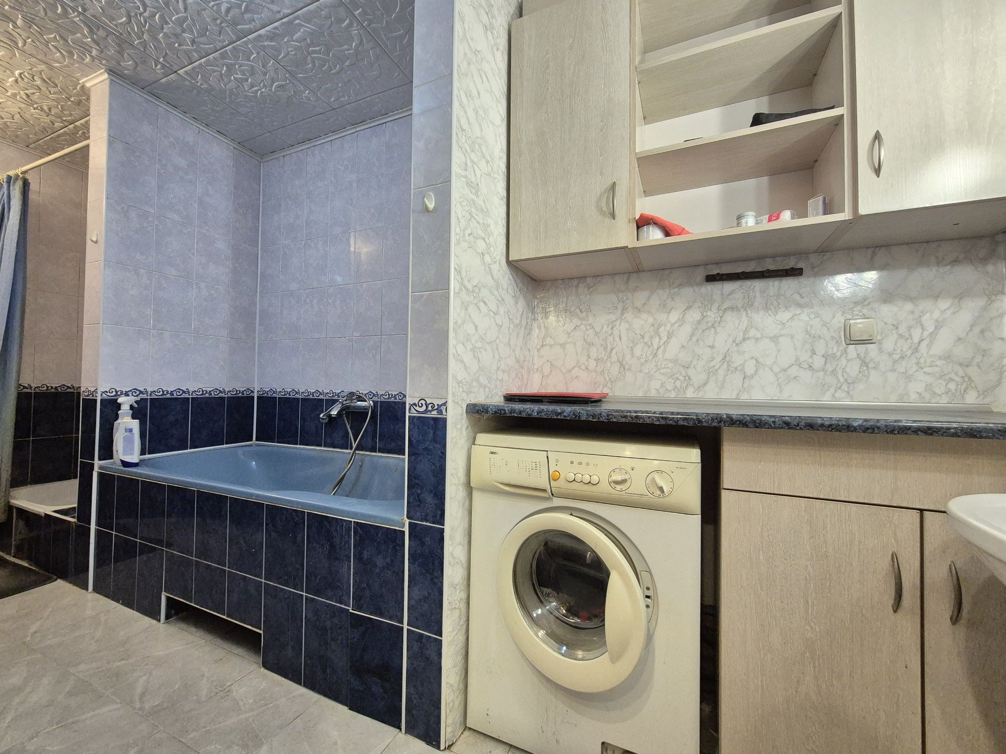 Продам 4 к квартиру по Незалежності 2 , 94 м²