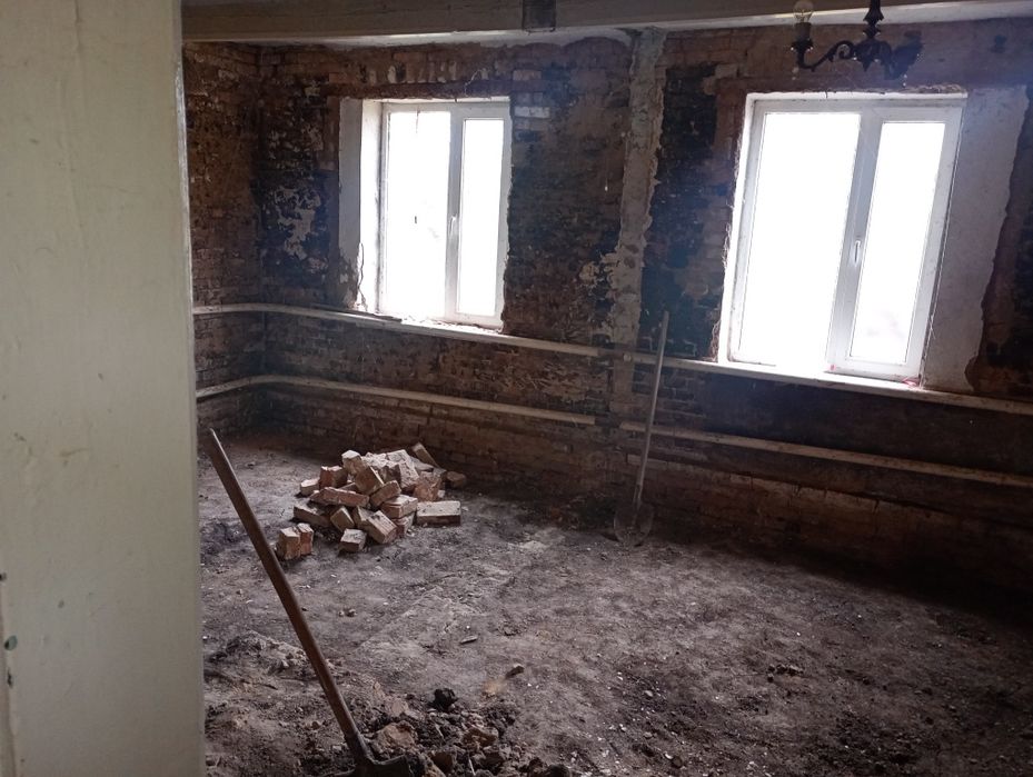 Будинок в селі Широке