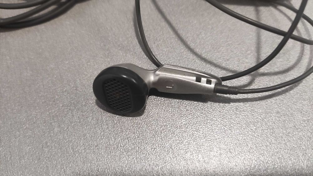 Оригинальные наушники Sony Ericsson