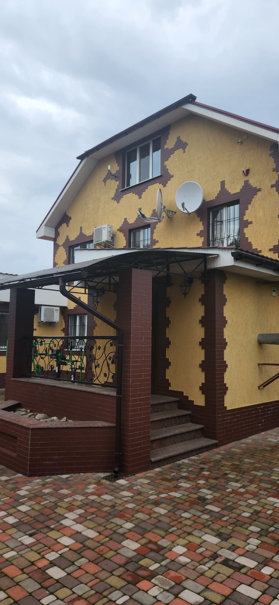 Будинок з якісним ремонтом