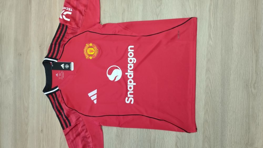 Oryginalna koszulka Manchesteru United 25/26 r.S. *z metką