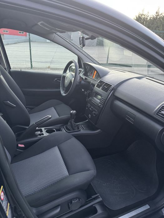 Mercedes A180D para venda em excelente estado de conservação