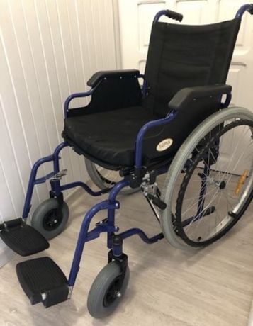 Wózek inwalidzki SOMA - pompowane koła - wyprzedaż
