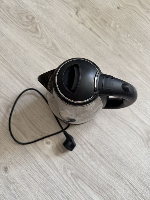 Електро чайник б/у