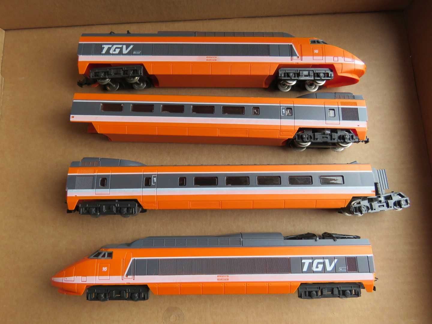 TGV comboio HO completo