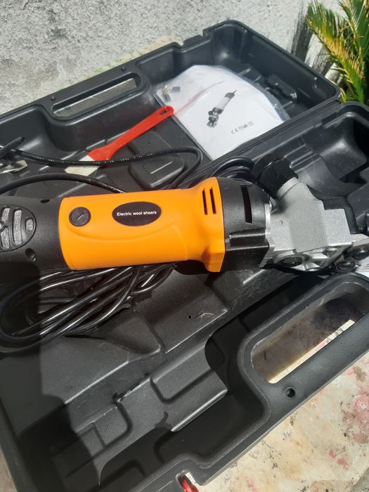 Máquina de tosquiar animais