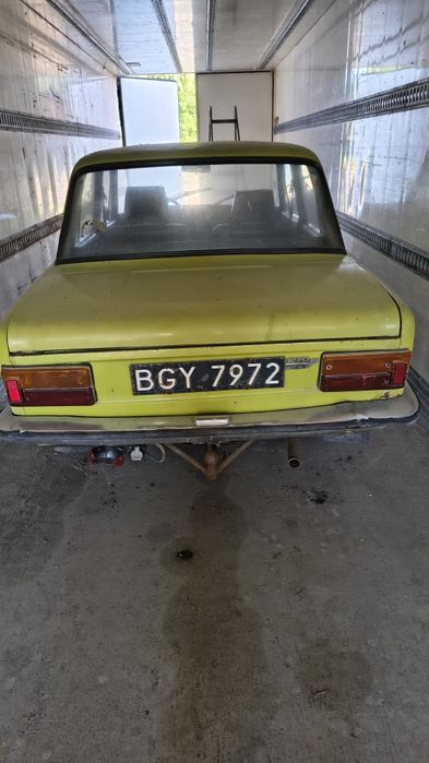 Fiat 125 p bez dowodu rejestracyjnego