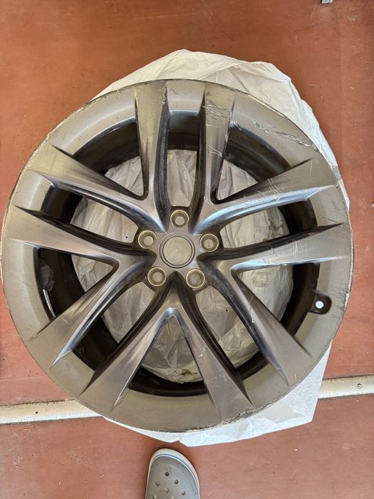 Диск tesla model s plaid paladium r21