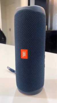 JBL flip 5 (12 horas de reprodução)