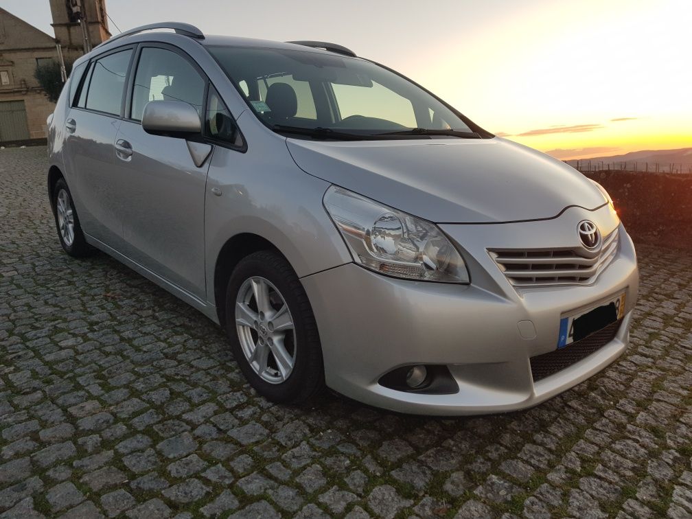 Toyota Verso 2.0 D-4D 126cv *7 lugares*rigorosamente impecável*
