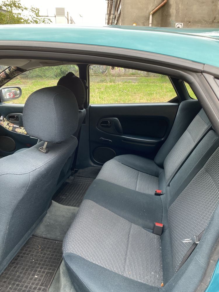 Srzedam Mazda 323f Ba