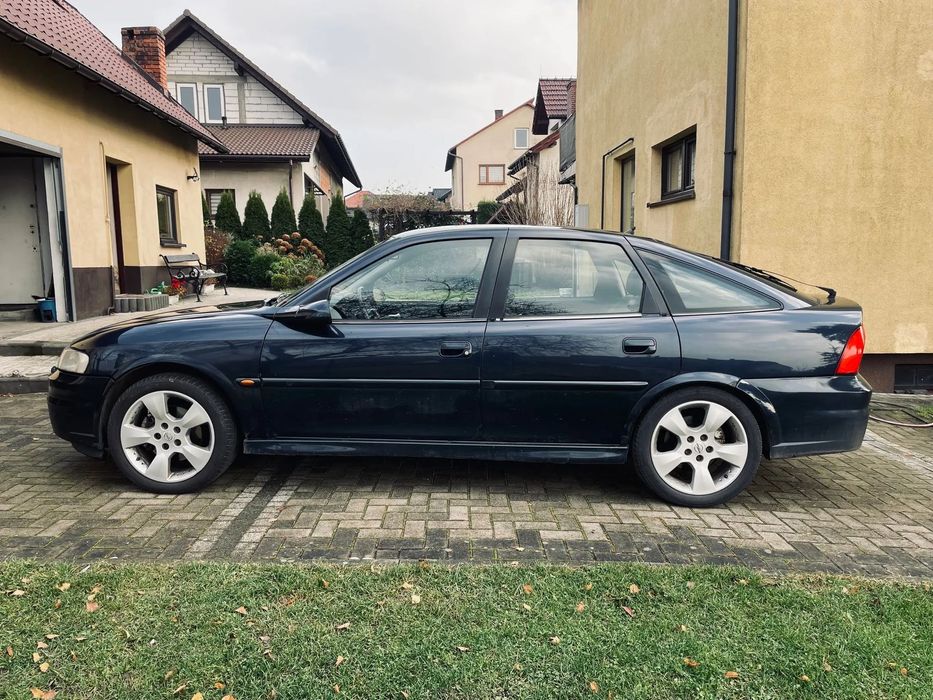 Opel Vectra OPEL Vectra B 1.8 16V 125km oryginalny Zender