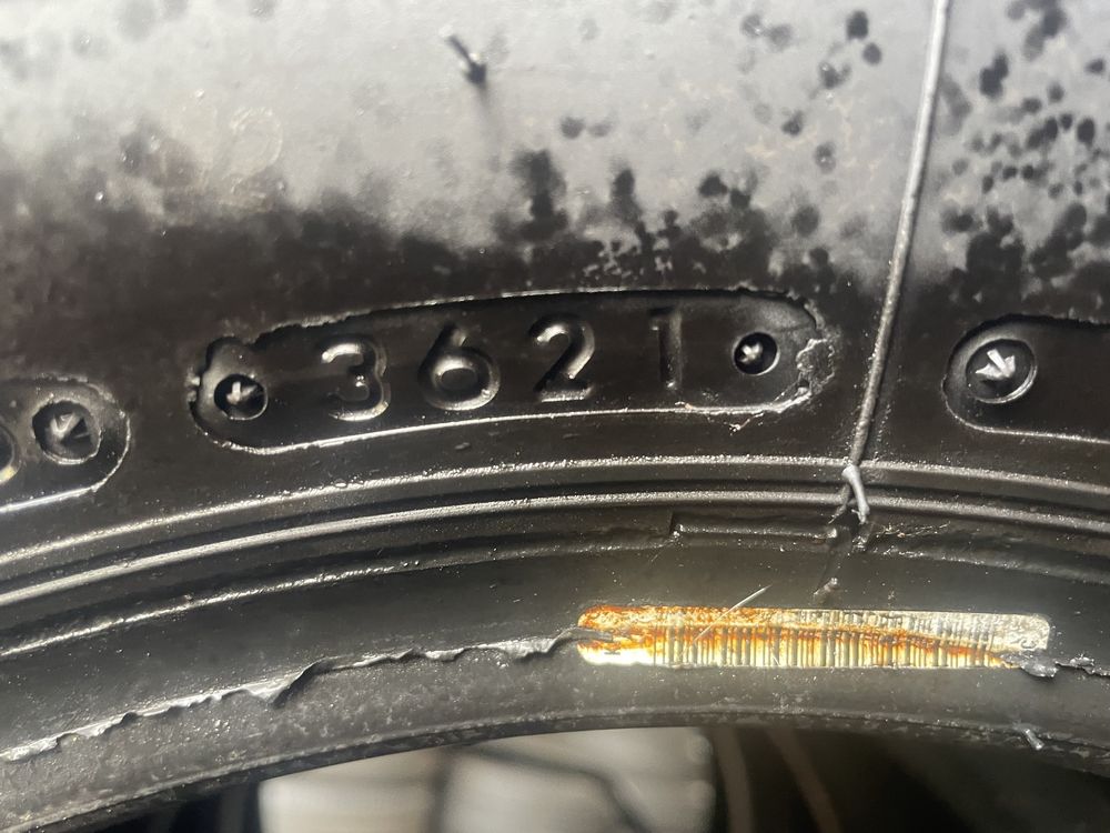 Bridgestone 215/70 R15 C jak nowe! 21 rok!