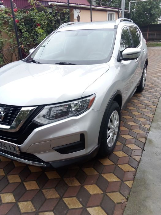 Продам Nissan rogue