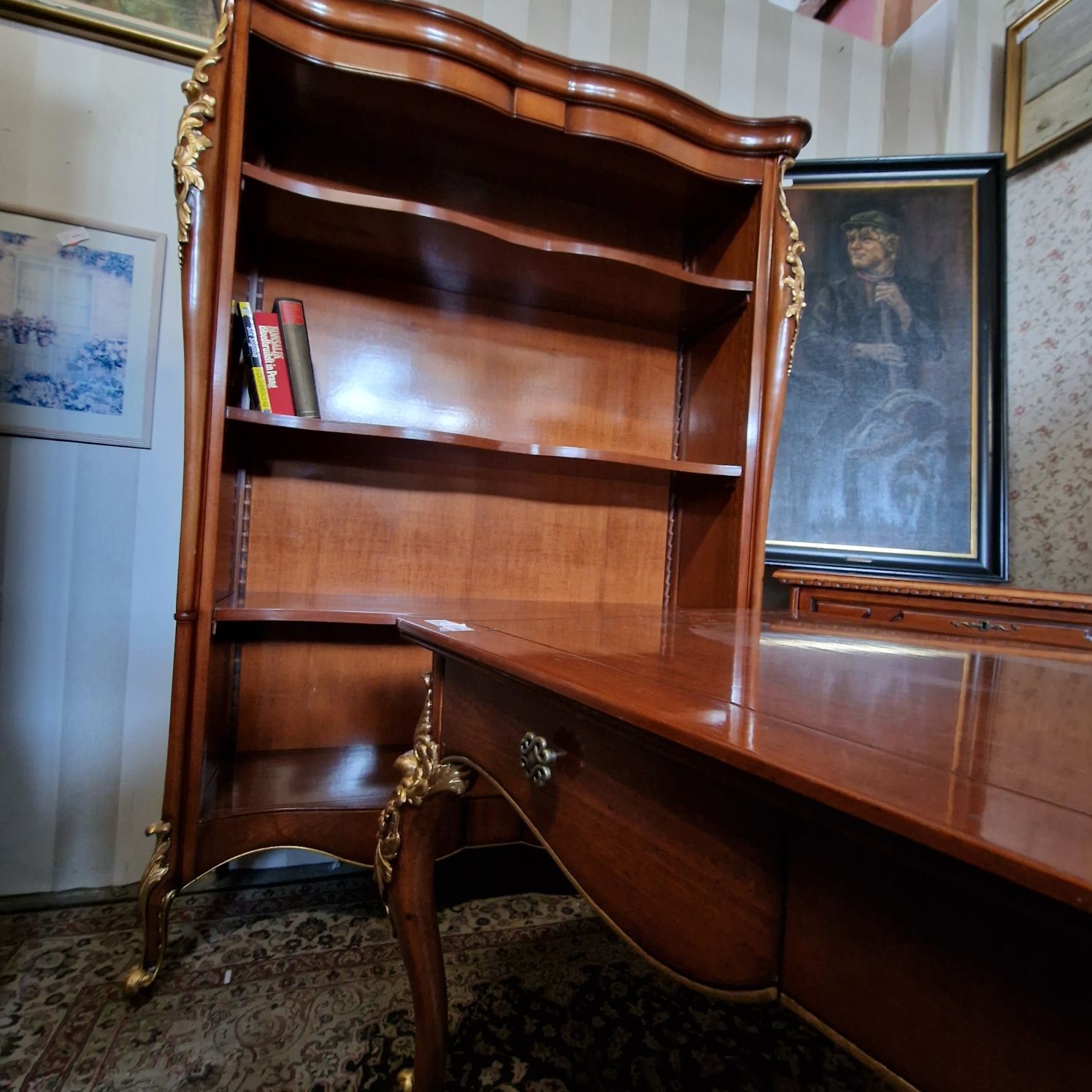 Biuro biblioteczka + biurko +krzesło,mahoń i złoto #142 Stylowy Węgrów