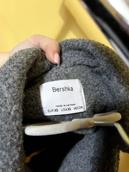 Jesienny szary płaszcz XS/S – styl i komfort na każdą okazję!