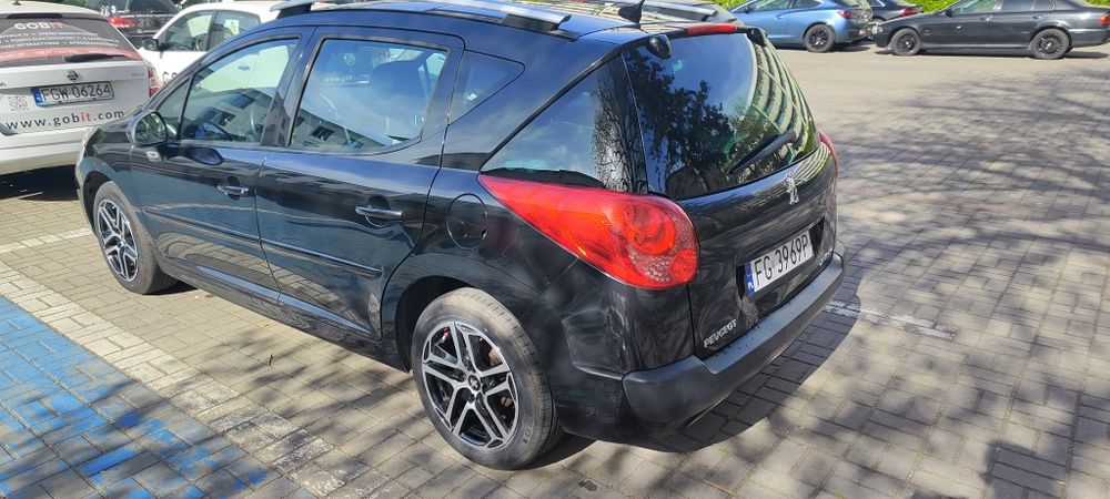 peugeot 207 SW 2009 1.4 nowe sprzęgło,chłodnica,klima, dach panora