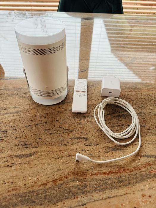 Projektor Samsung the freestyle - smart tv full hd używany