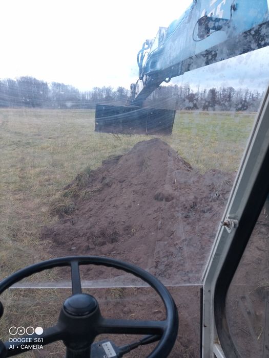 Piach ziemia żwir tłuczeń