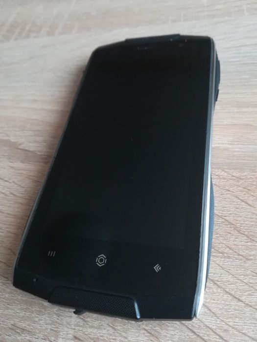 Telefon Manta msp95020 rocky 2 IP68 wodoszczelny pyłoszczelny używany