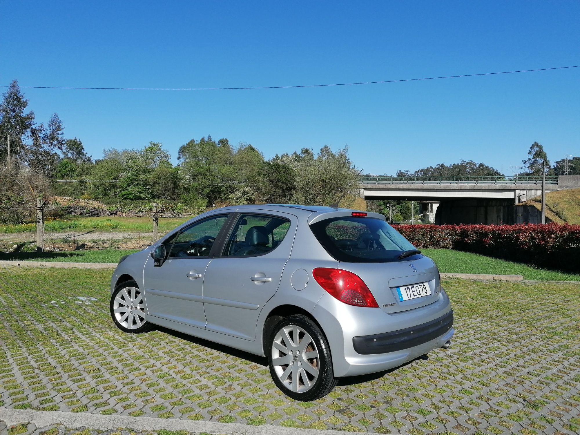 Peugeot 207 1.6 hdi