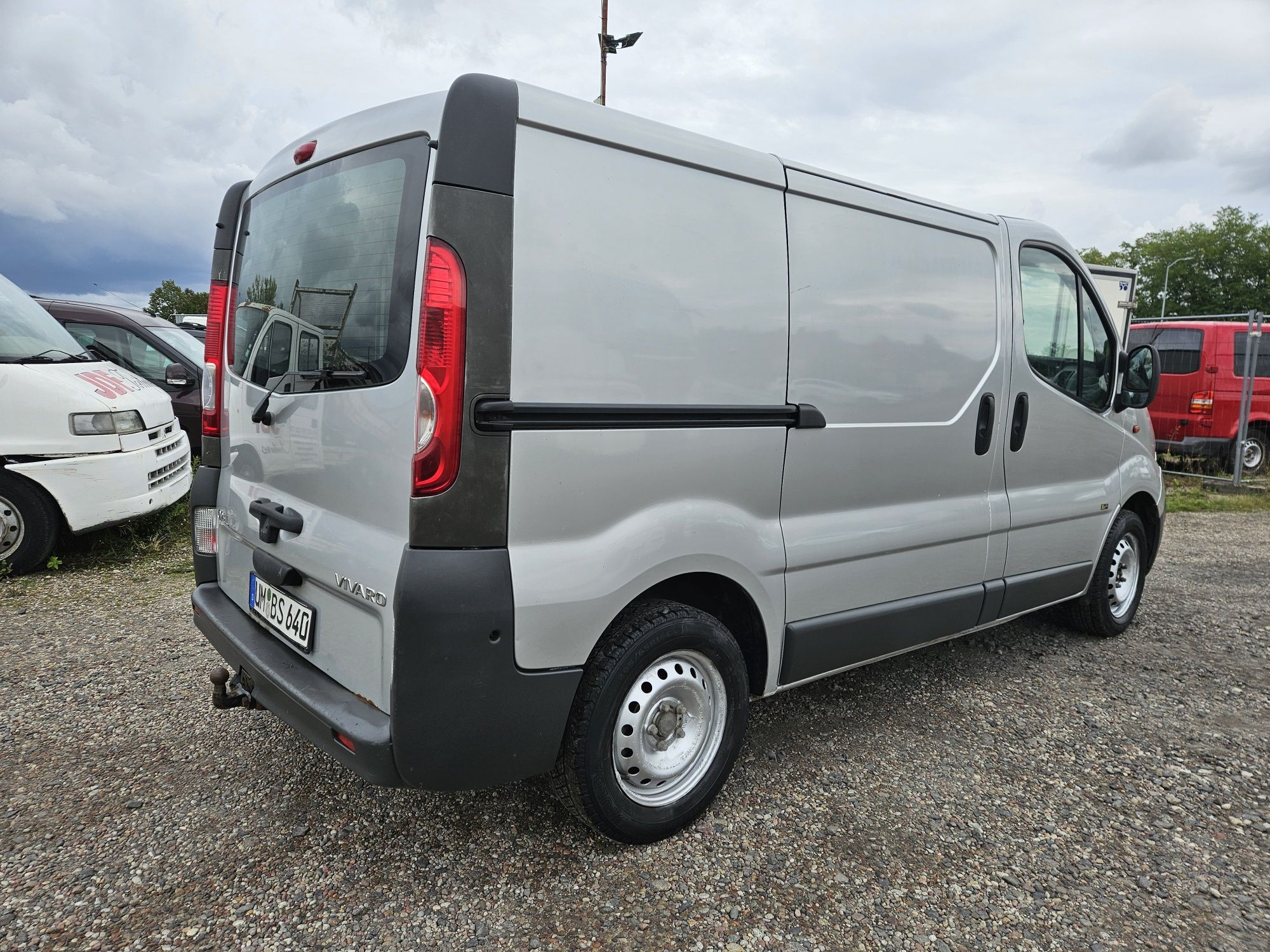 Opel Vivaro 2.0 CDTI blaszak klima z Niemiec ładny nie(trafic)