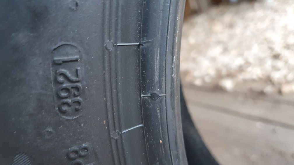 Резина 225/60  R18 літо