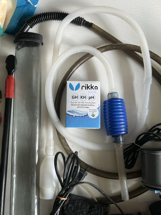 Сифони, фільтри та різні приспособи для акваріума