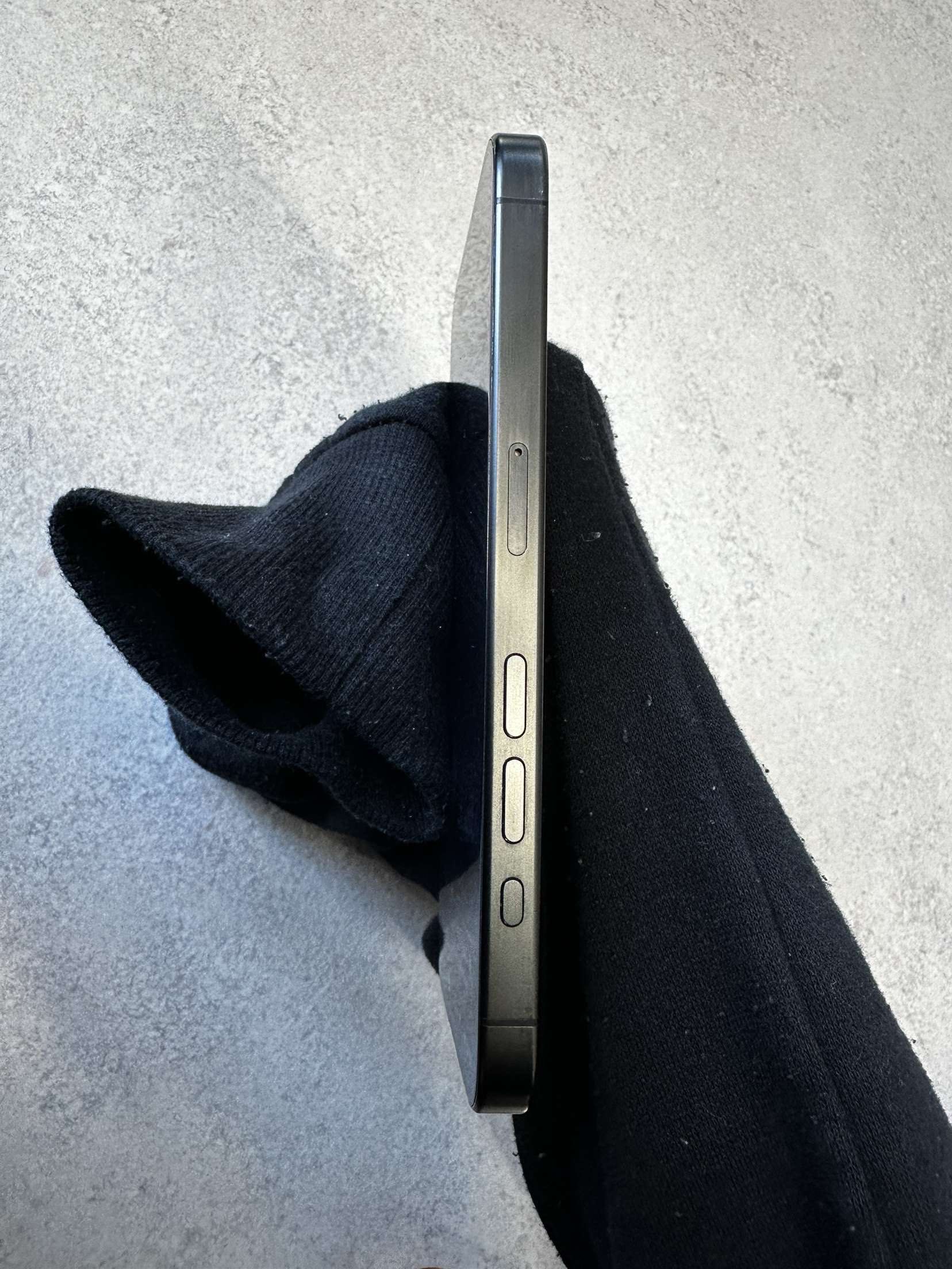 iPhone 15 pro black Tytan 128gb [Gwarancja do Czerwca]