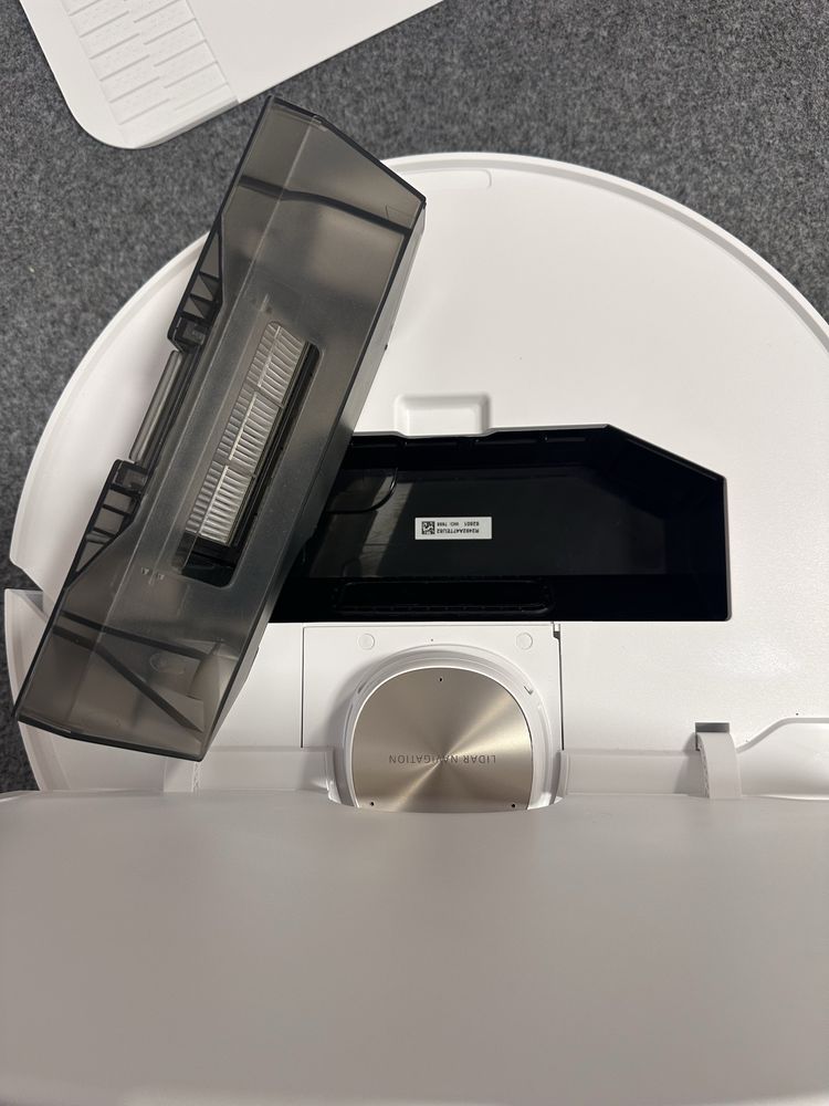 Robot sprzątający DREAME L40 ultra Nowy.