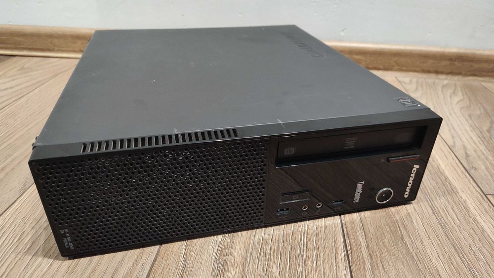 Komputer Lenovo ThinkCentre E73 Pentium G3240 4/250GB Windows 10 Pro