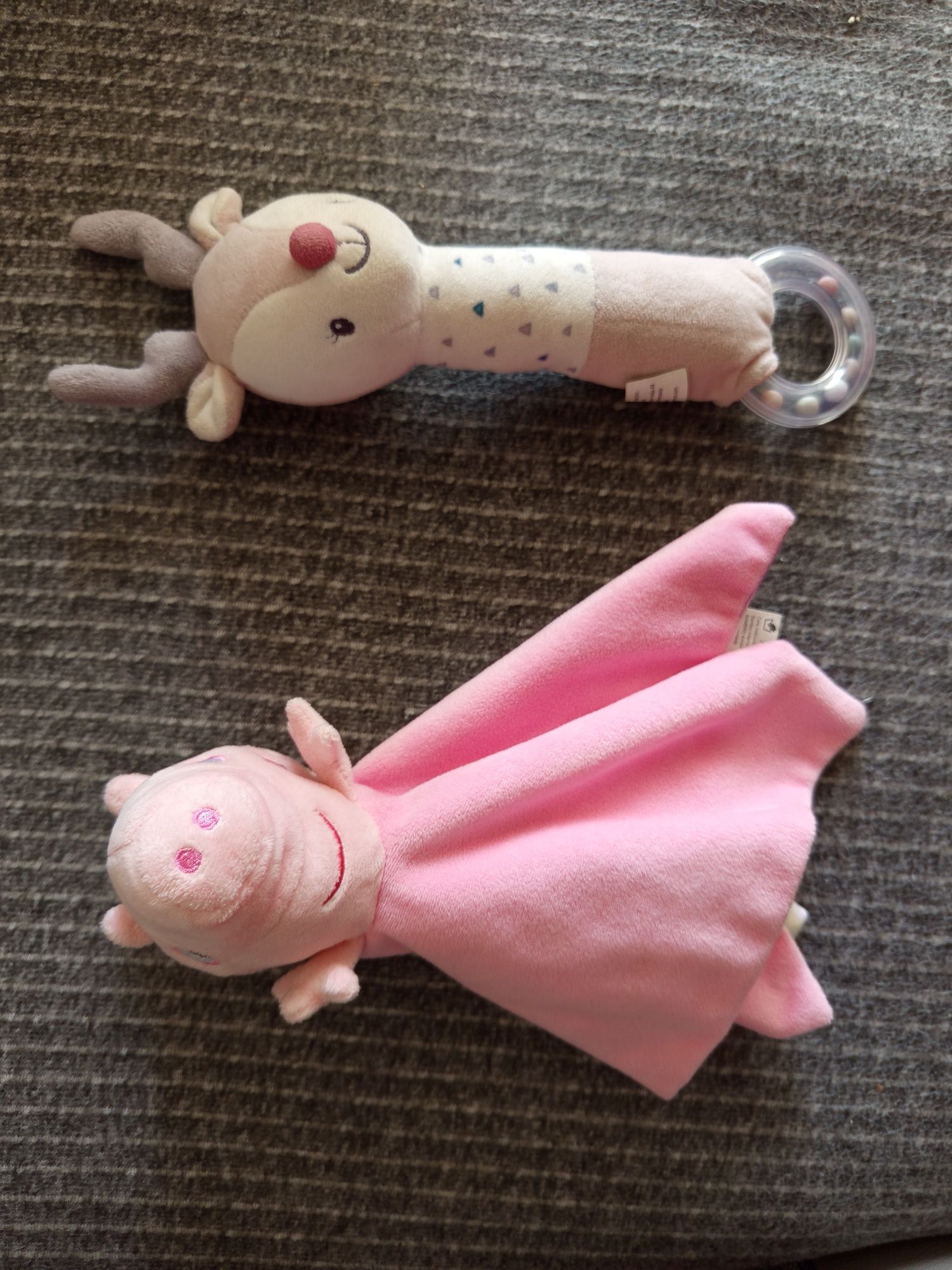 Kocyk przytulanka Peppa grzechotka