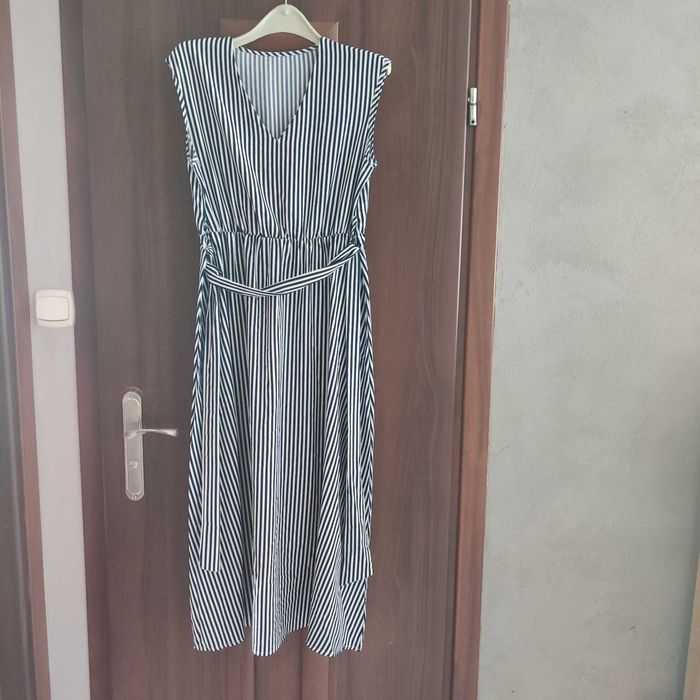 Sukienka w paski, M zwiewna