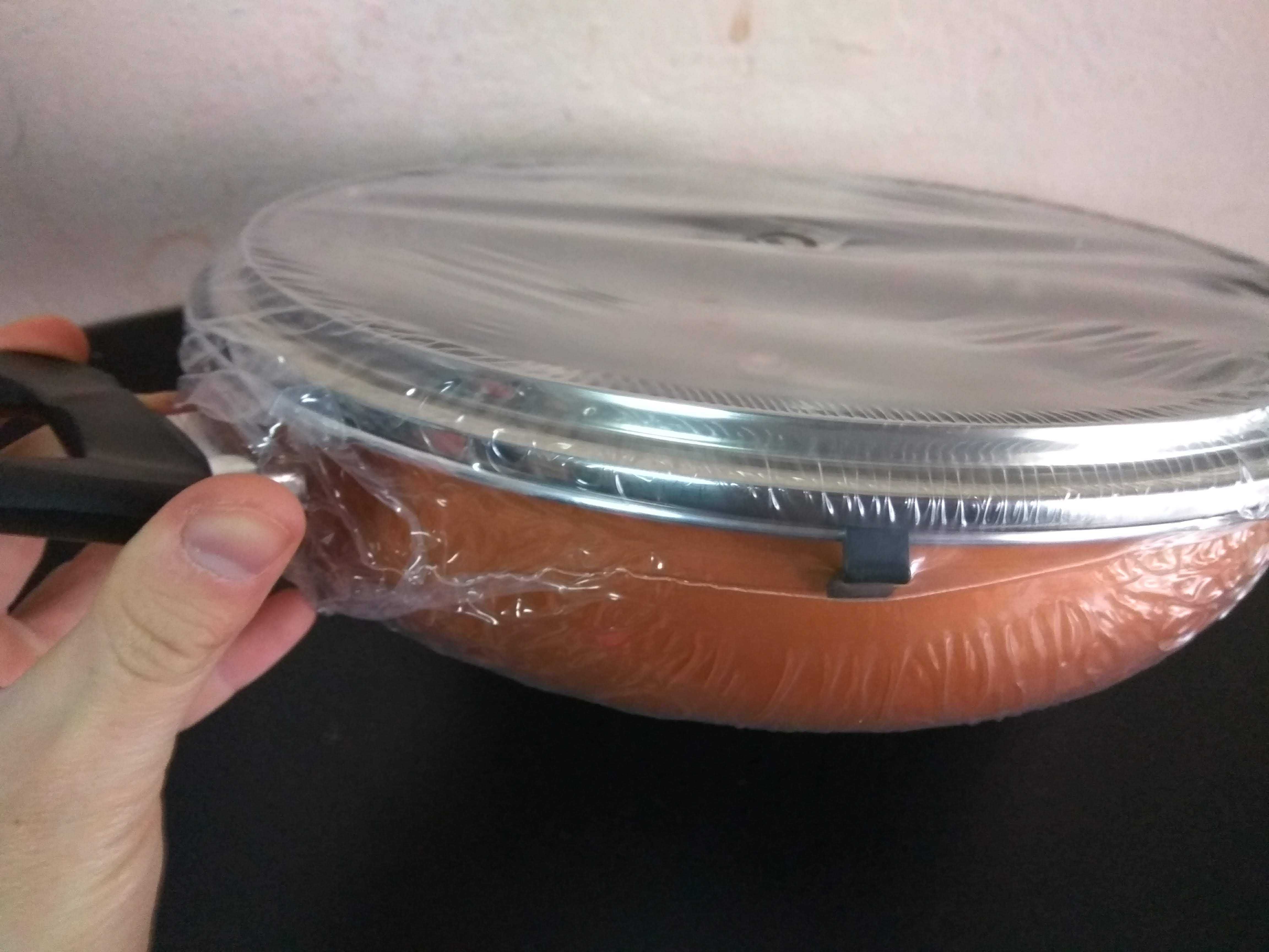 Сковорода сотейник BRATmaxx з антипригарним покриттям зі кришкою