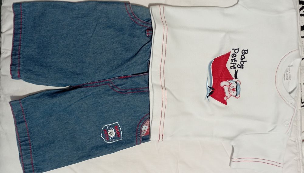 Conjunto t-shirt e calções