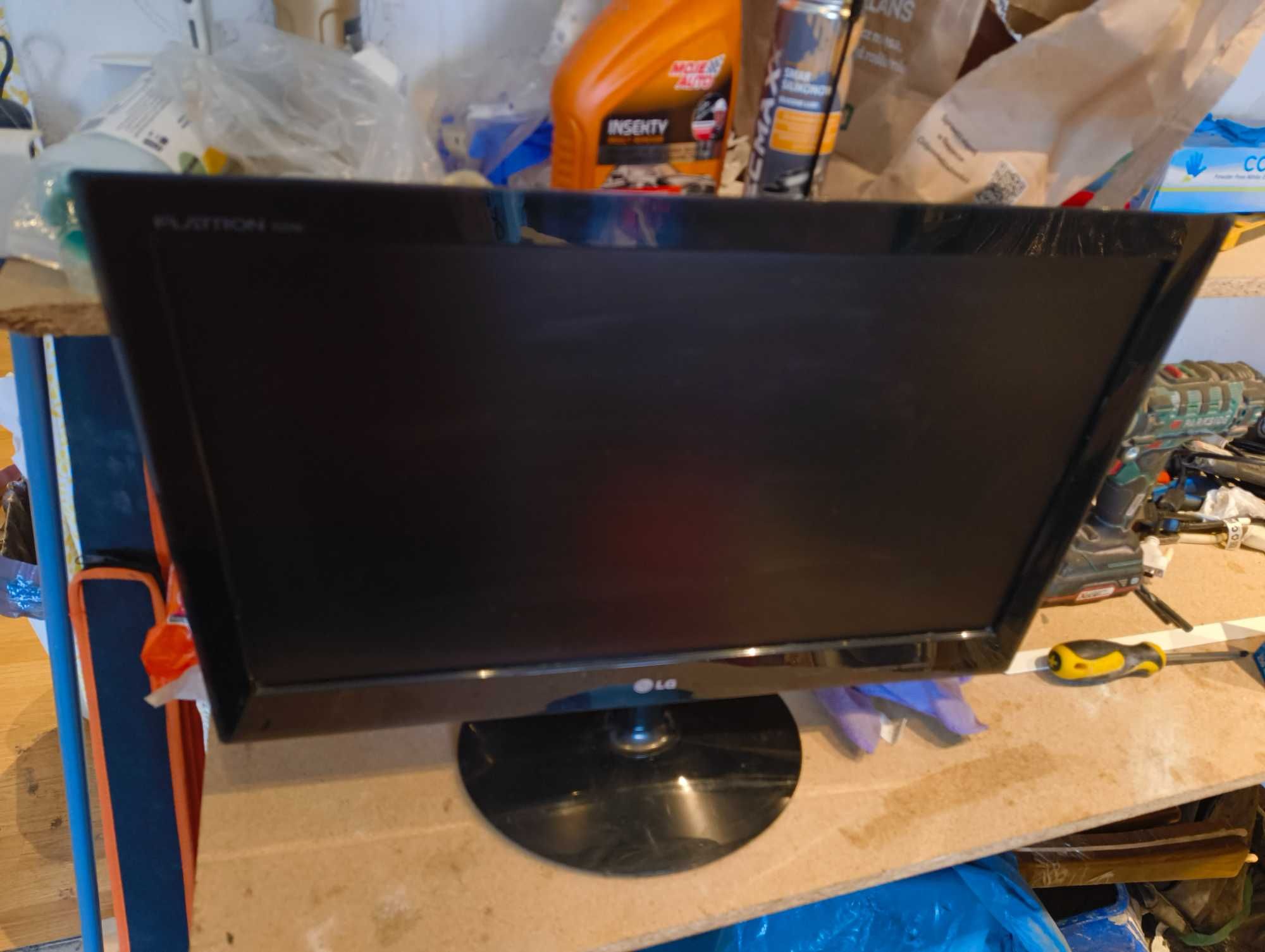 Monitor LG E2240 22"