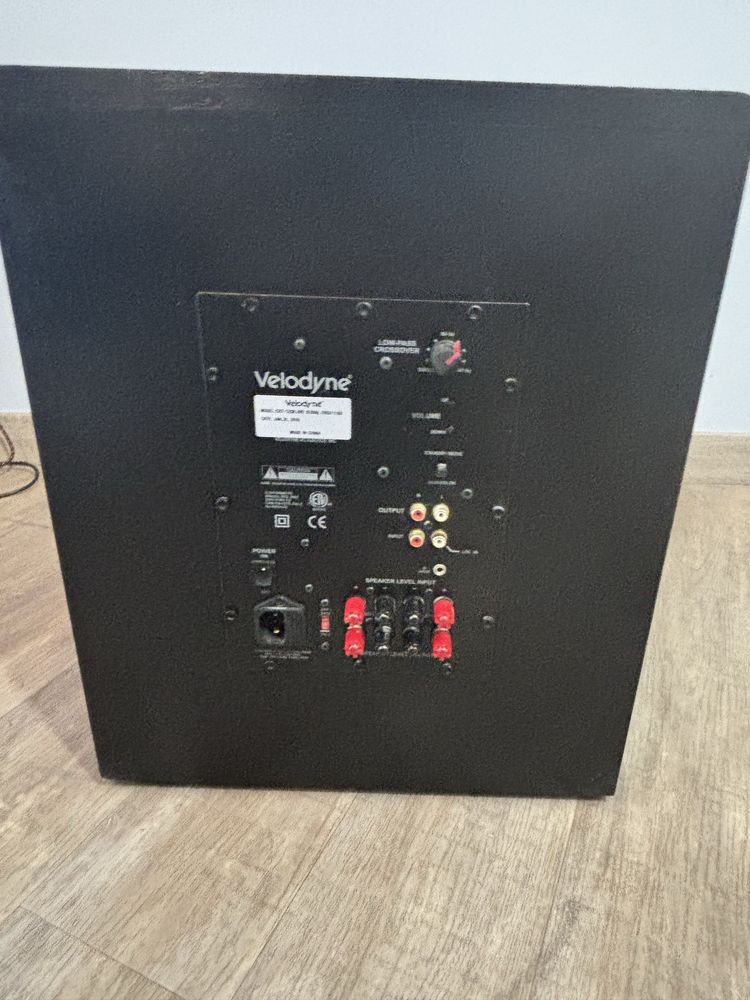 Сабвуфер Vеlodyne CHT-12QR
