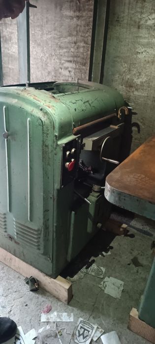 Продам токарний станок 1м63