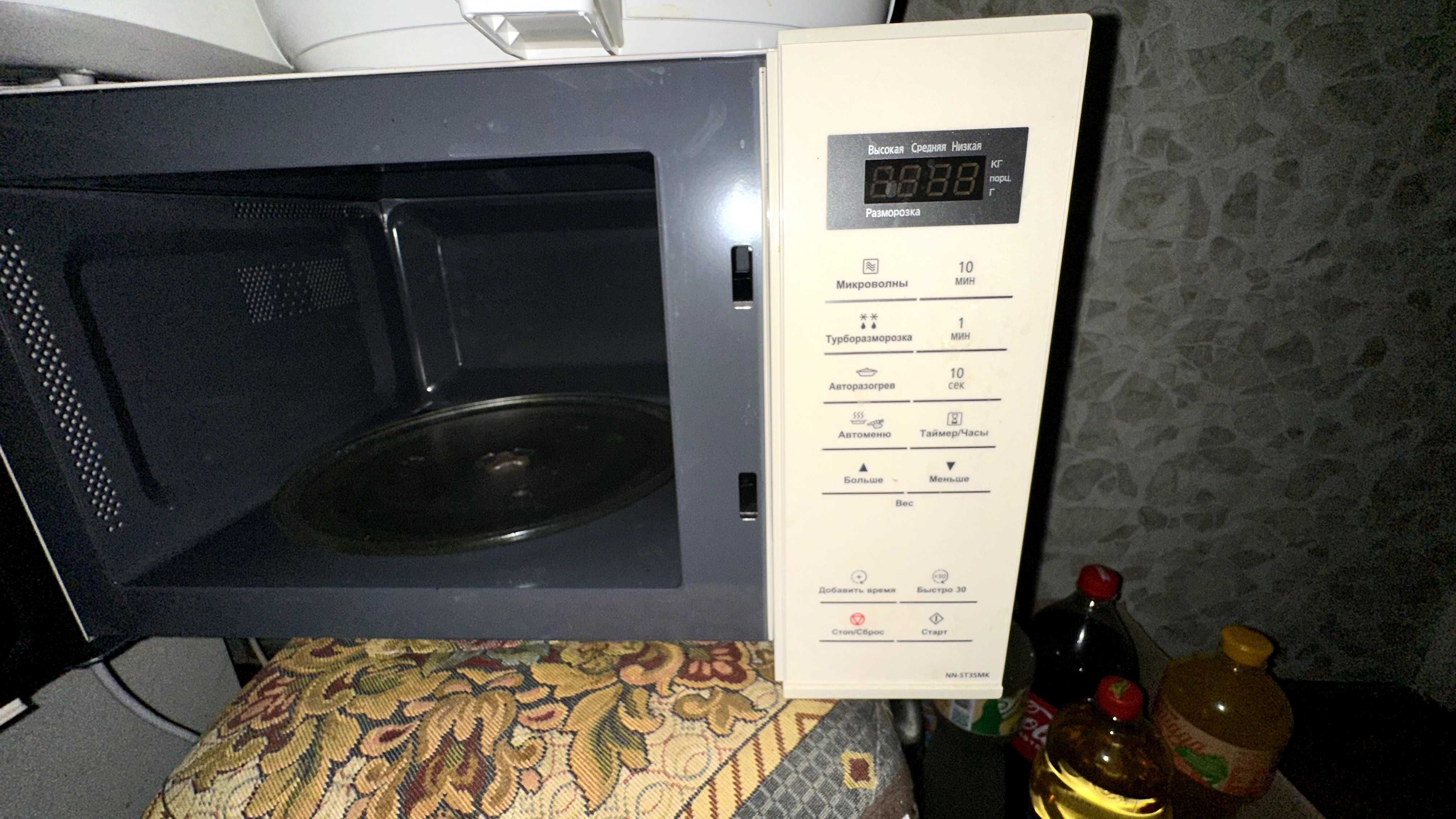Микроволновая печь Panasonic NN-ST35MKZPE