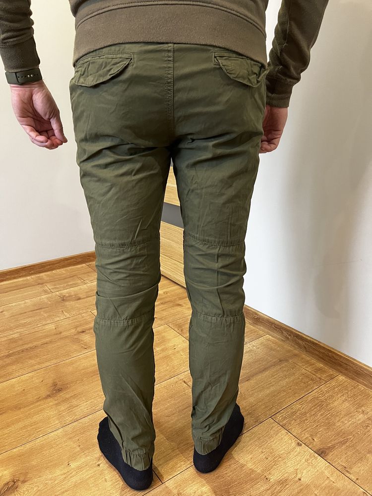 komplet kaki: bluza z kapturem + spodnie New Yorker FSBN