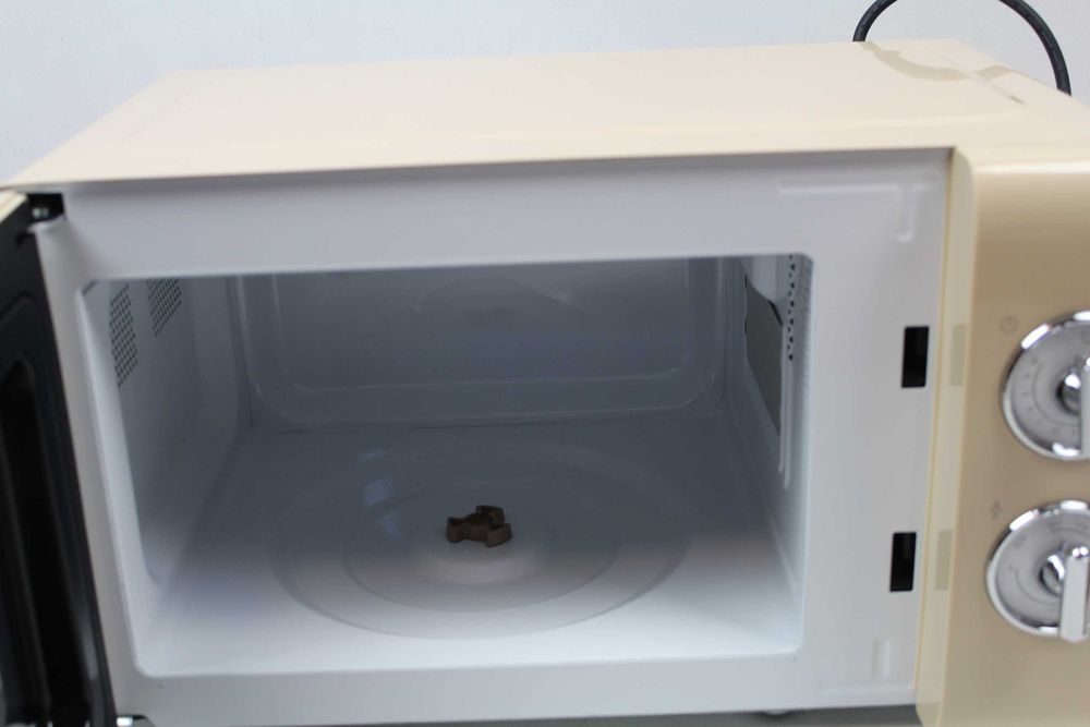 Kuchenka mikrofalowa stylowa ProClean retro 3010 Cecotec